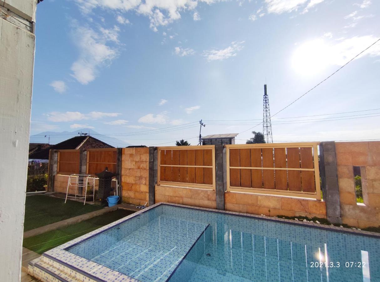 Puncak Pinus And Pool Villa บาตู ภายนอก รูปภาพ