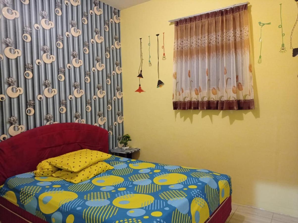Puncak Pinus And Pool Villa บาตู ภายนอก รูปภาพ