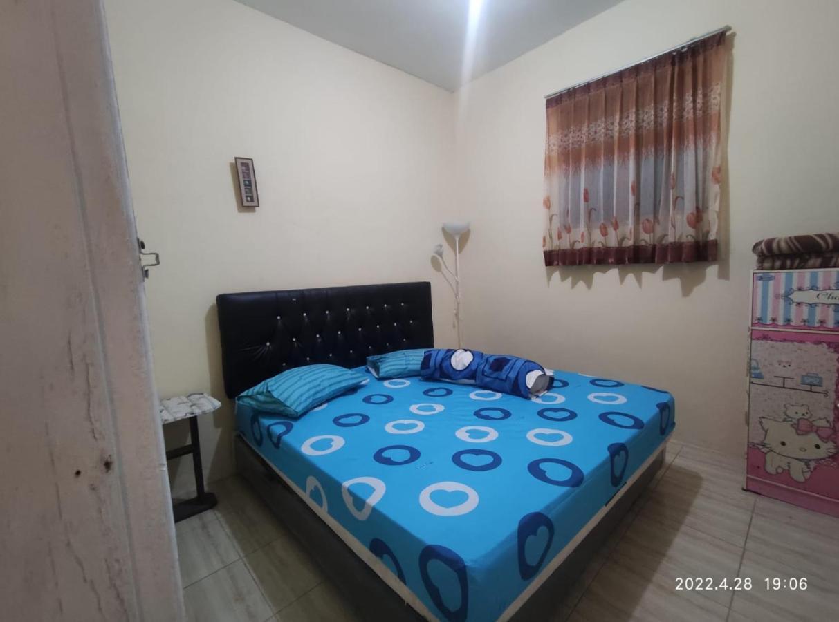 Puncak Pinus And Pool Villa บาตู ภายนอก รูปภาพ