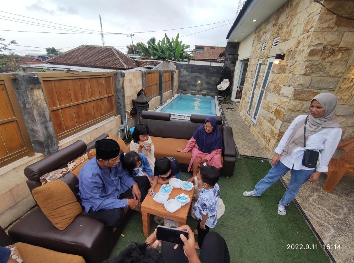Puncak Pinus And Pool Villa บาตู ภายนอก รูปภาพ