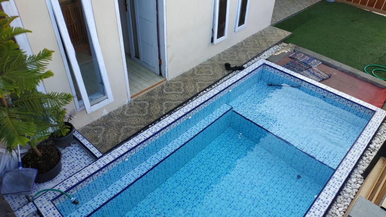 Puncak Pinus And Pool Villa บาตู ภายนอก รูปภาพ